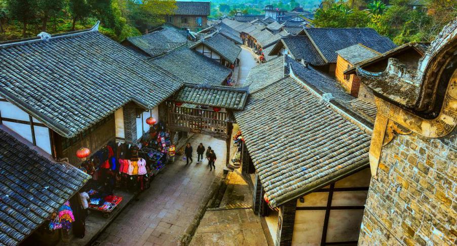 她现在在公园。因为他喜欢饭后散步。用英语怎么说? - 百科知识常识大全 - 华夏酒报